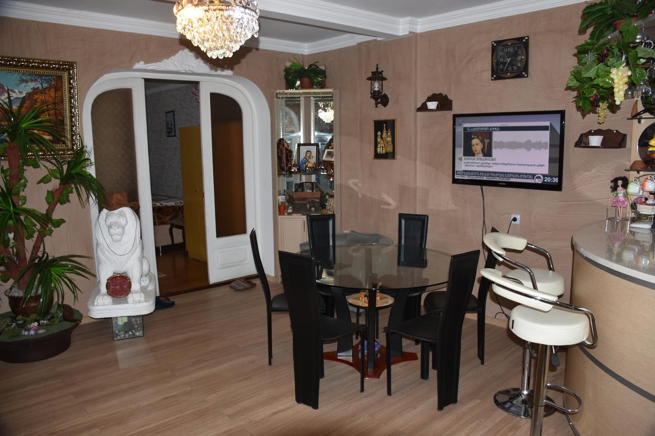 3 Room Flat In تبليسي المظهر الخارجي الصورة